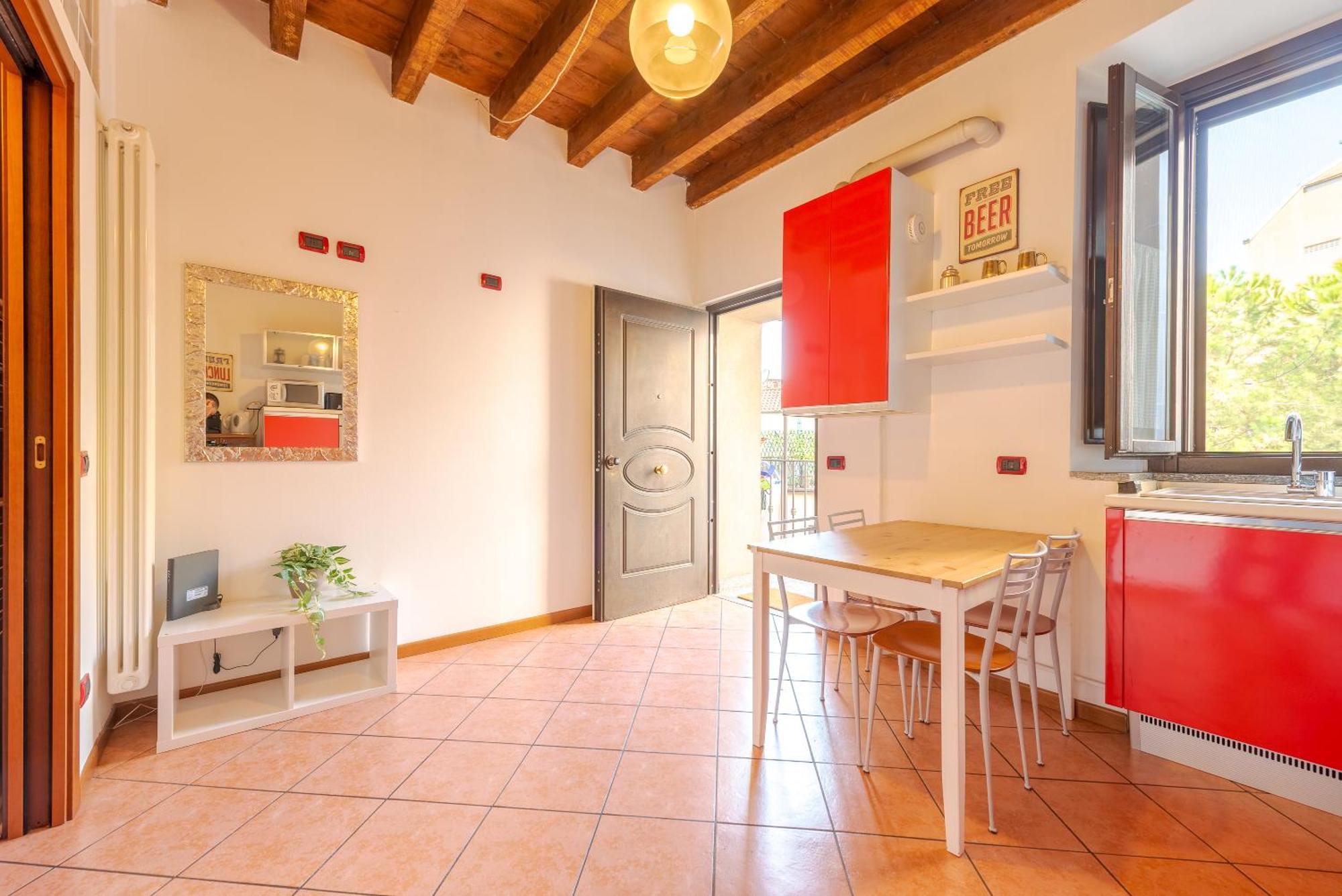 Guest Planet - Rosso Milano Apartment - Navigli Area エクステリア 写真