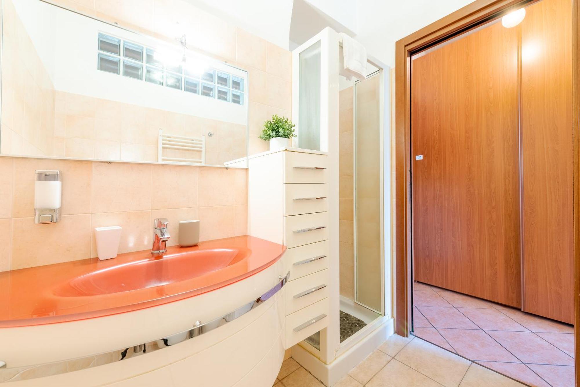 Guest Planet - Rosso Milano Apartment - Navigli Area エクステリア 写真