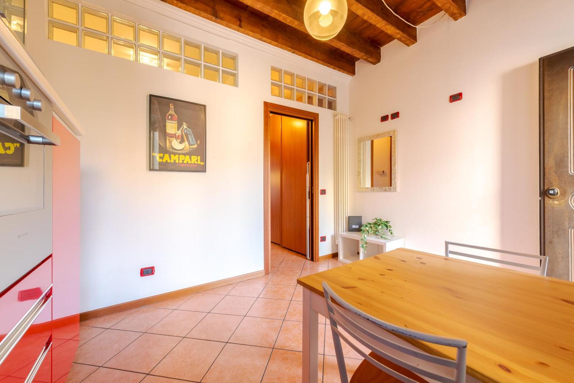 Guest Planet - Rosso Milano Apartment - Navigli Area エクステリア 写真